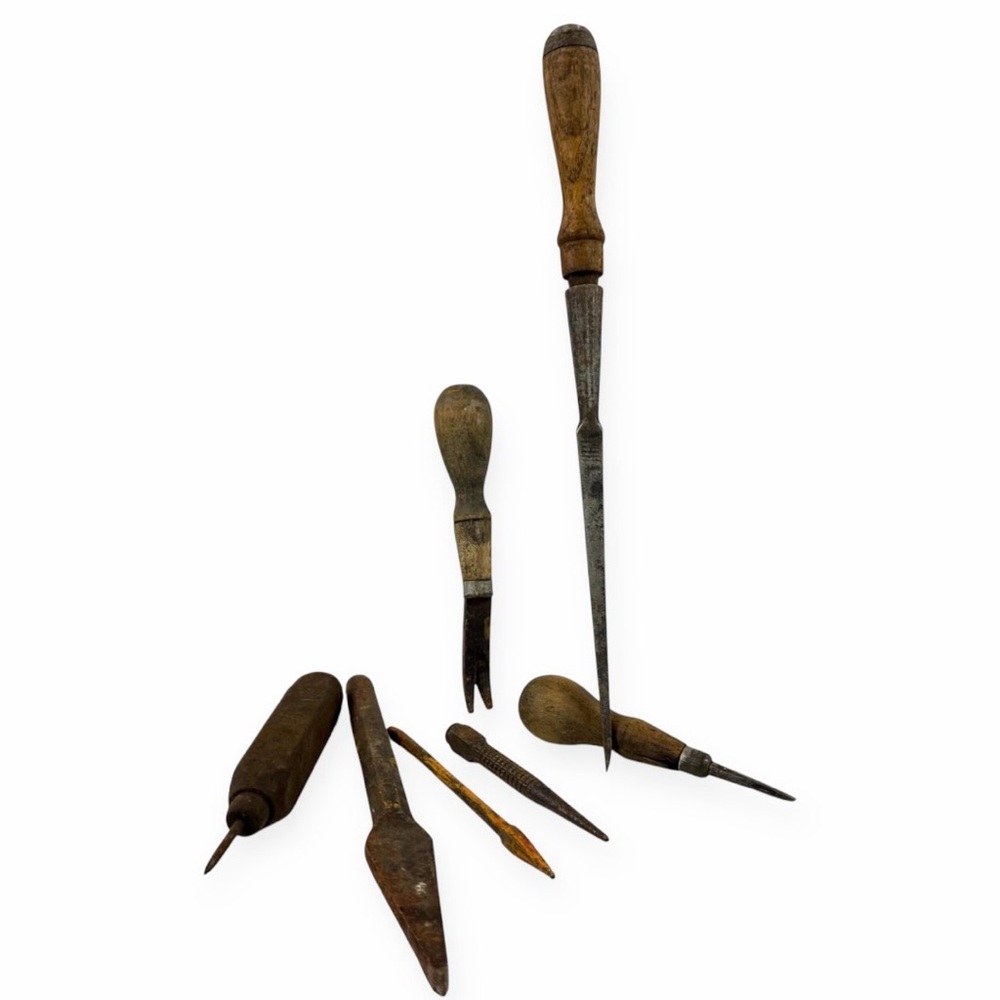 Vintage Woodworking Tool Lot Awls Chisels Gouge Tack Puller 12” - Rustic Decor - Picture 4 of 12